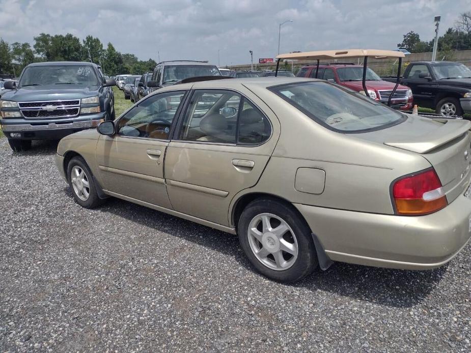 used 1999 Nissan Altima car, priced at $2,200