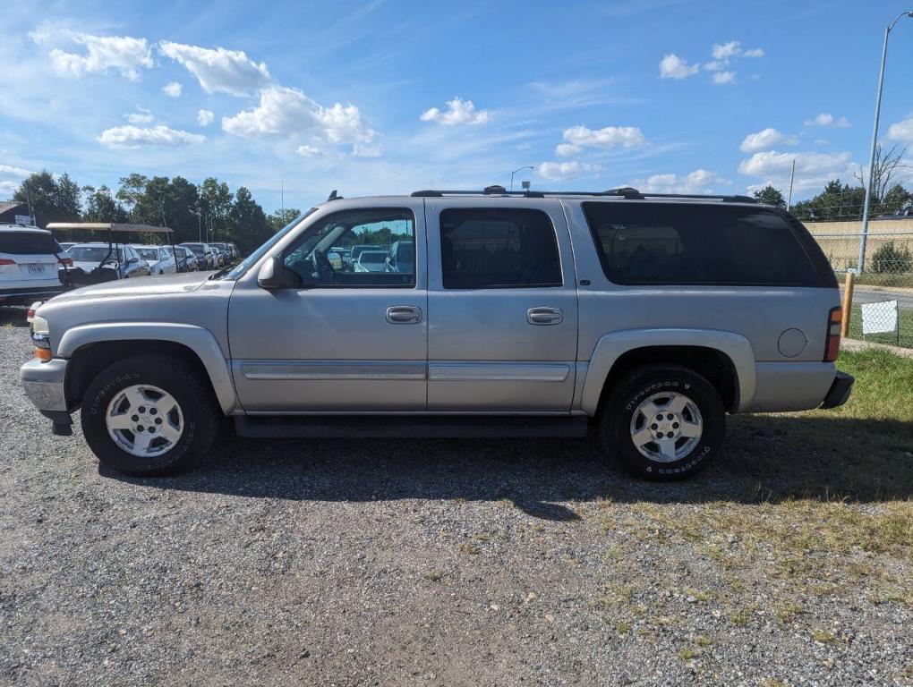 used 2006 Chevrolet Suburban car, priced at $2,700