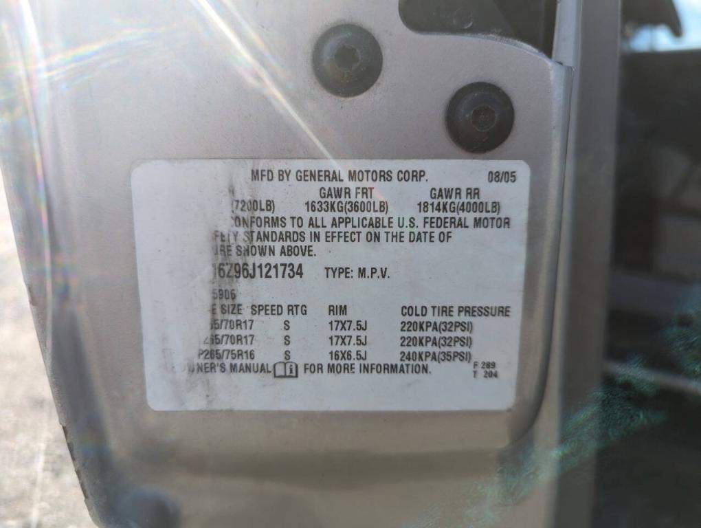 used 2006 Chevrolet Suburban car, priced at $2,700