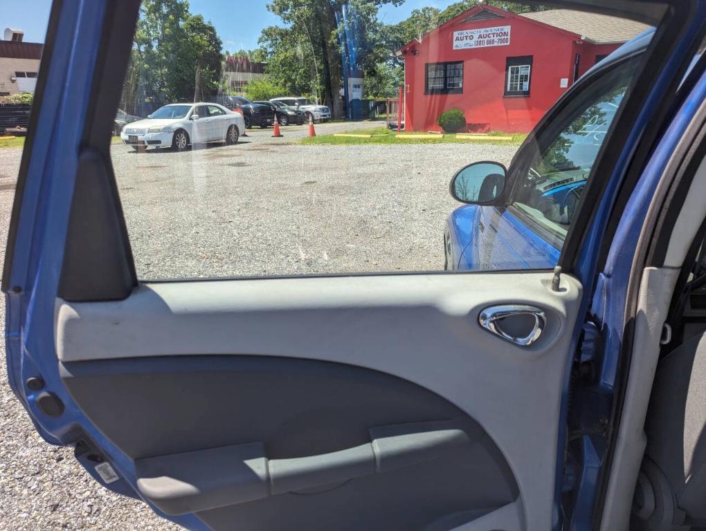 used 2006 Chrysler PT Cruiser car, priced at $2,900