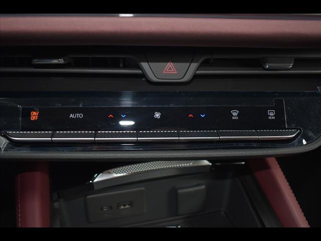 new 2025 Buick Envision car, priced at $42,487