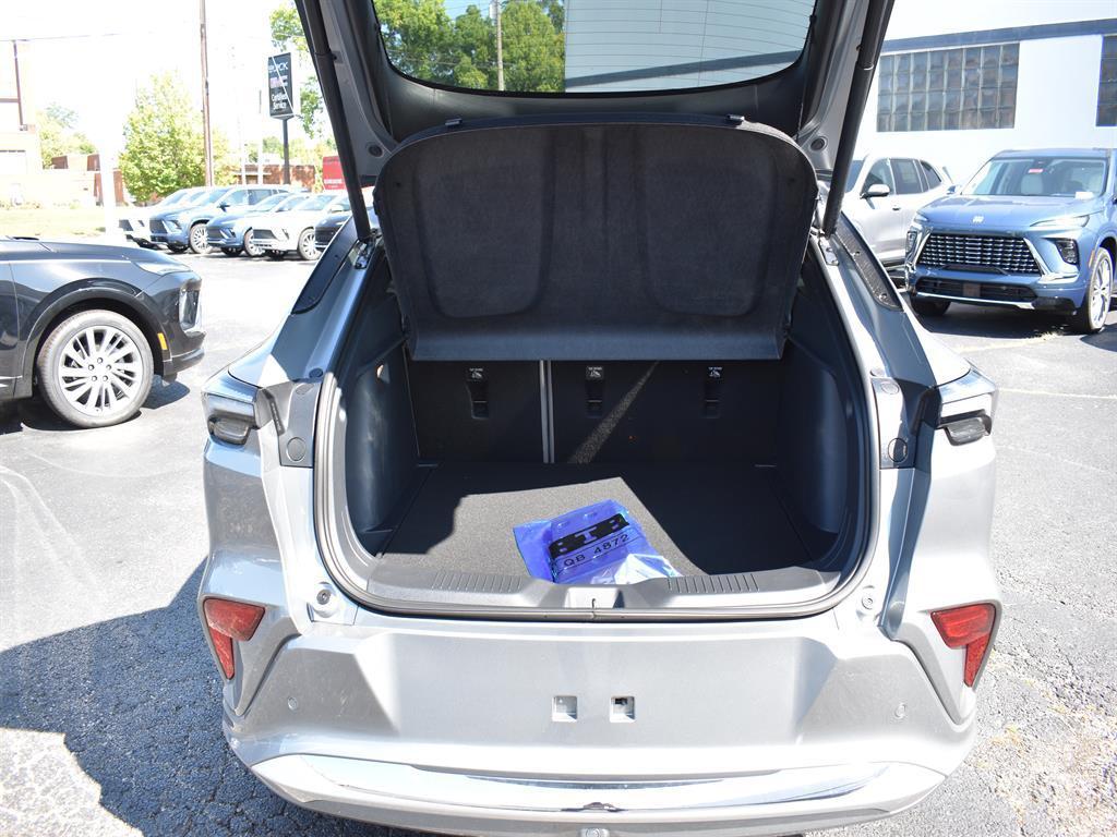 new 2025 Buick Envista car, priced at $29,661