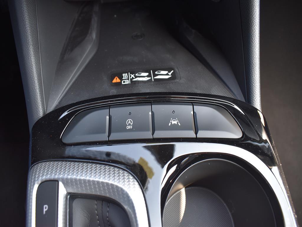 new 2025 Buick Envista car, priced at $29,661