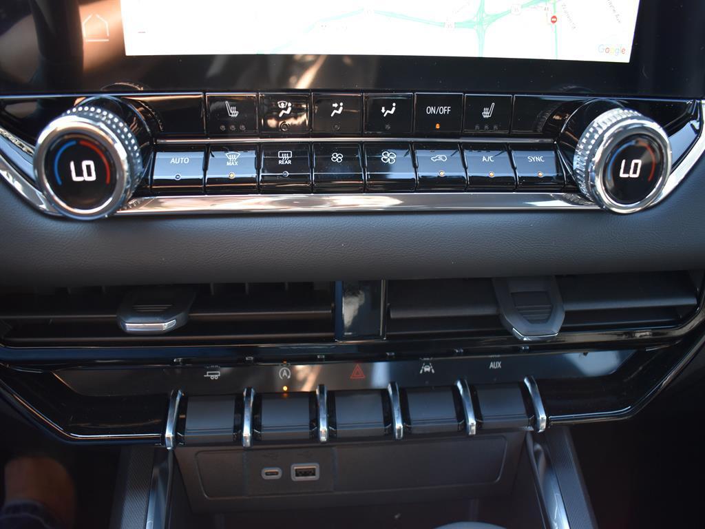new 2025 GMC Canyon car, priced at $39,876