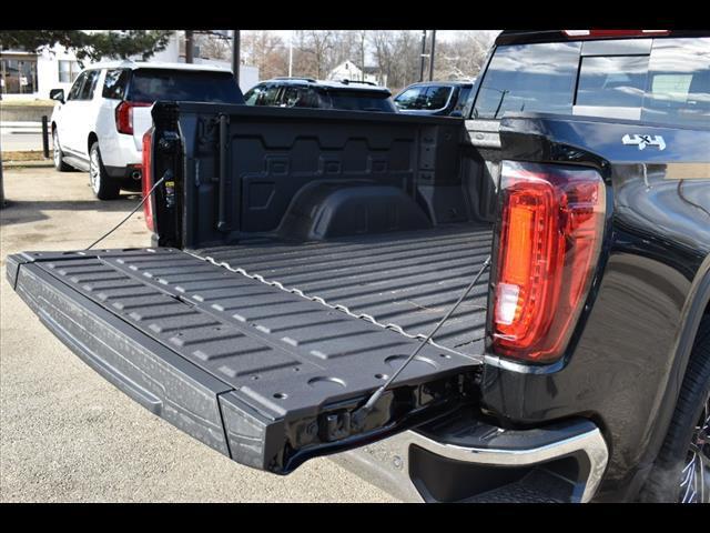 new 2025 GMC Sierra 1500 car, priced at $62,572