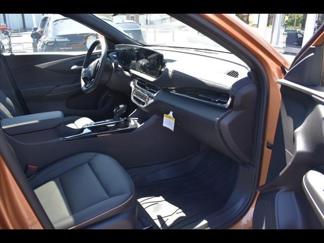 new 2025 Buick Envista car, priced at $29,580