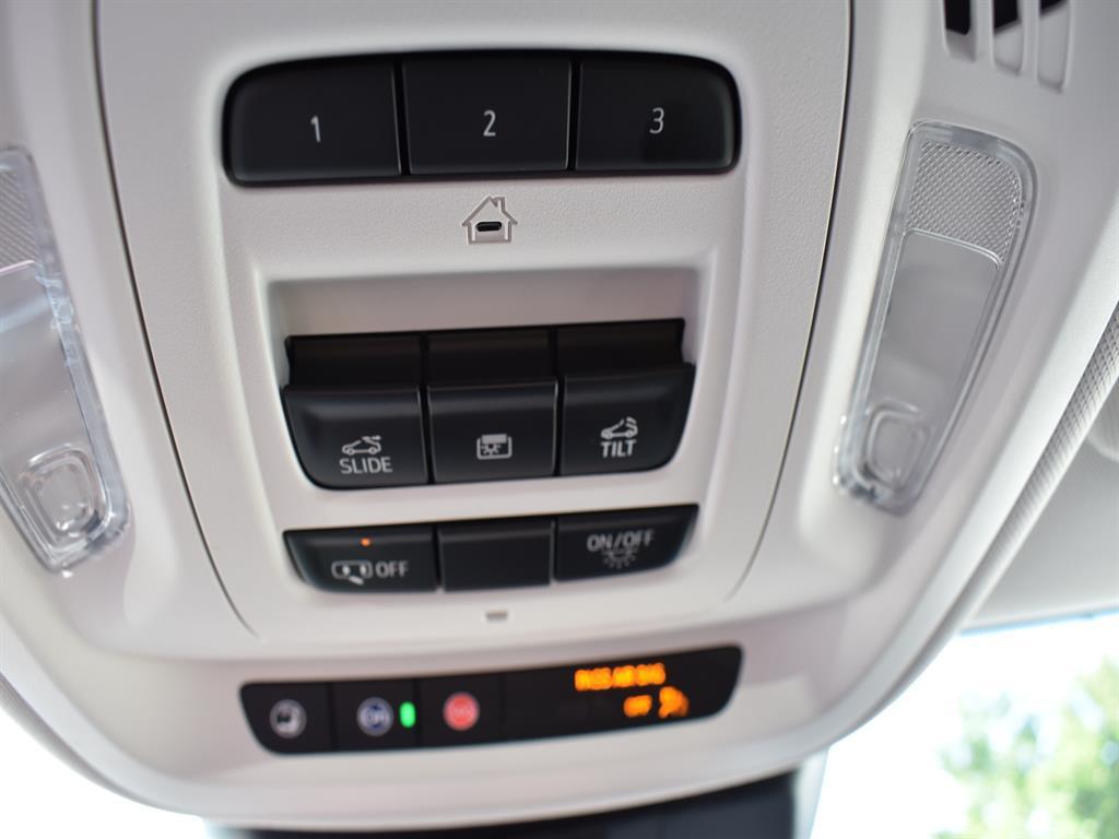 new 2025 Buick Envision car, priced at $40,331
