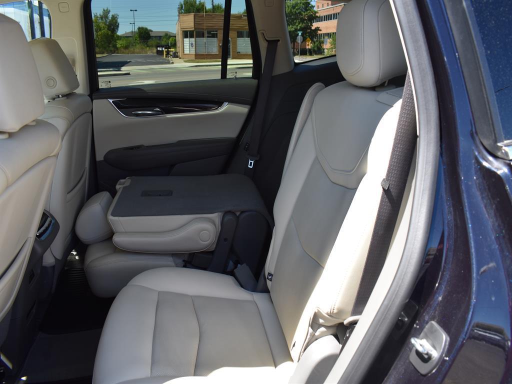 used 2021 Cadillac XT6 car, priced at $24,995