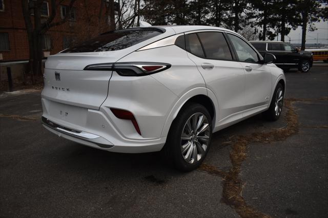 new 2025 Buick Envista car, priced at $30,959