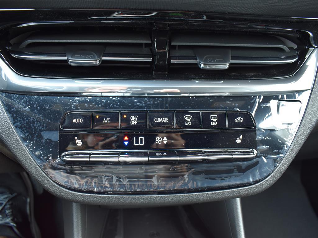 new 2025 Buick Envista car, priced at $30,185