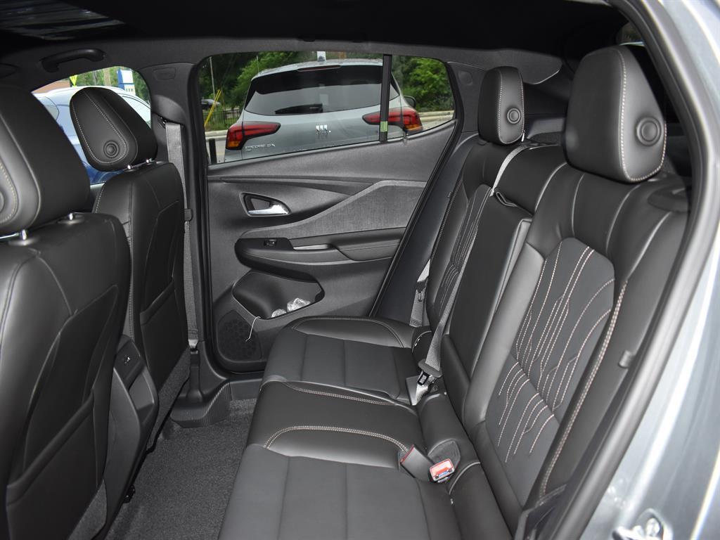 new 2025 Buick Envista car, priced at $29,661