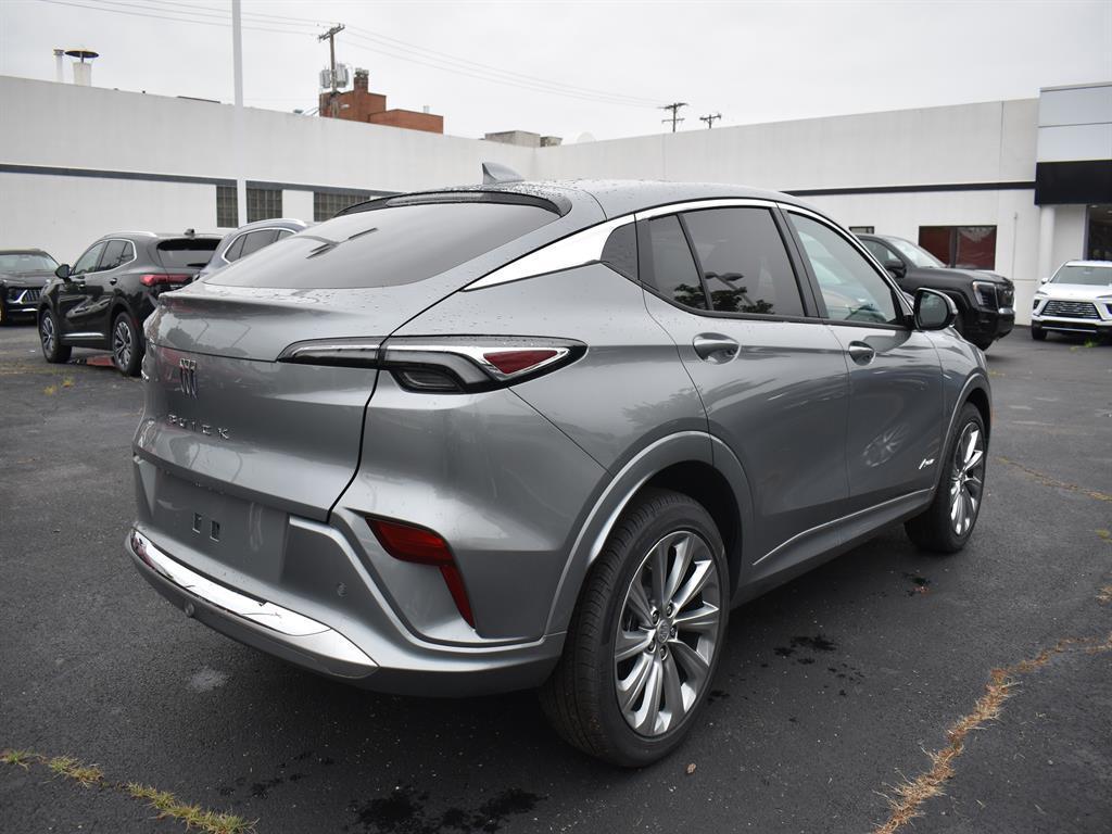 new 2025 Buick Envista car, priced at $29,661