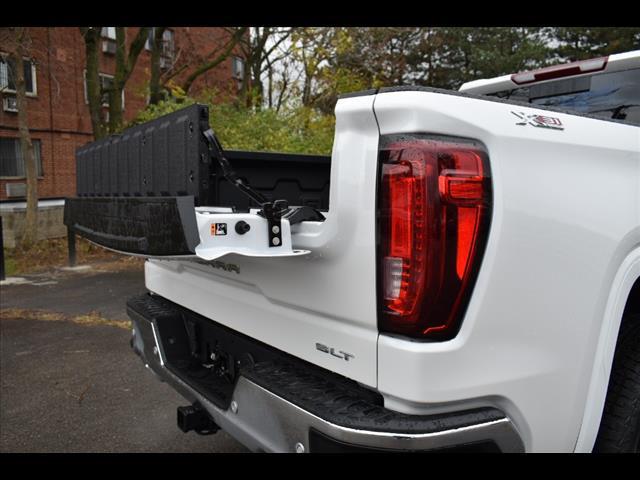 new 2025 GMC Sierra 1500 car, priced at $63,246