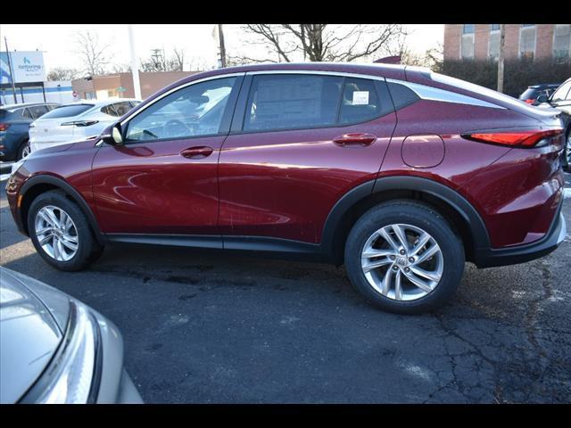 new 2025 Buick Envista car, priced at $26,681