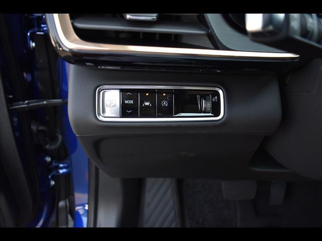 new 2025 Buick Envision car, priced at $44,007