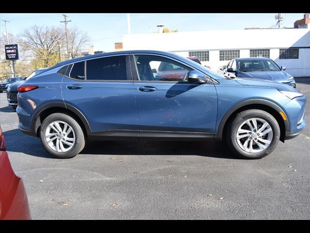 new 2025 Buick Envista car, priced at $25,910