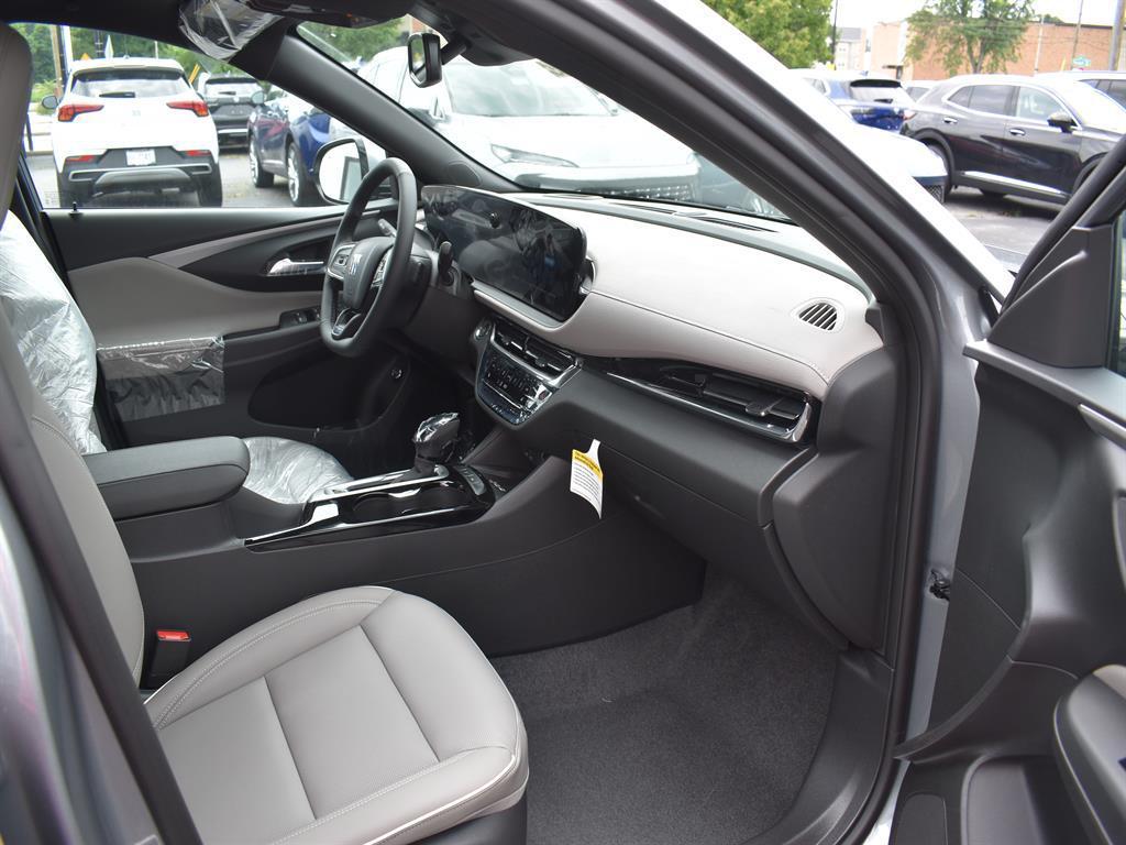 new 2025 Buick Envista car, priced at $29,661