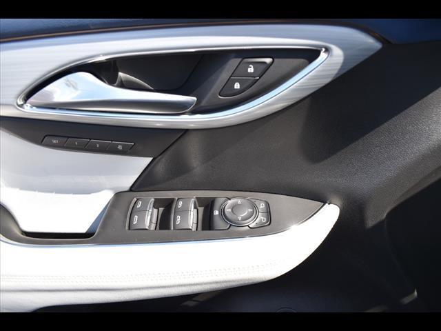 new 2025 Buick Envision car, priced at $45,770