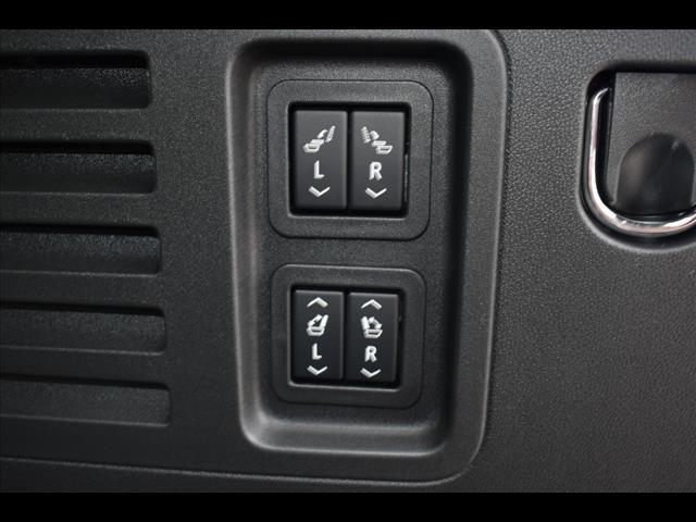 new 2025 GMC Acadia car, priced at $60,236