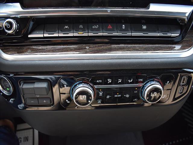 new 2025 GMC Sierra 1500 car, priced at $47,704