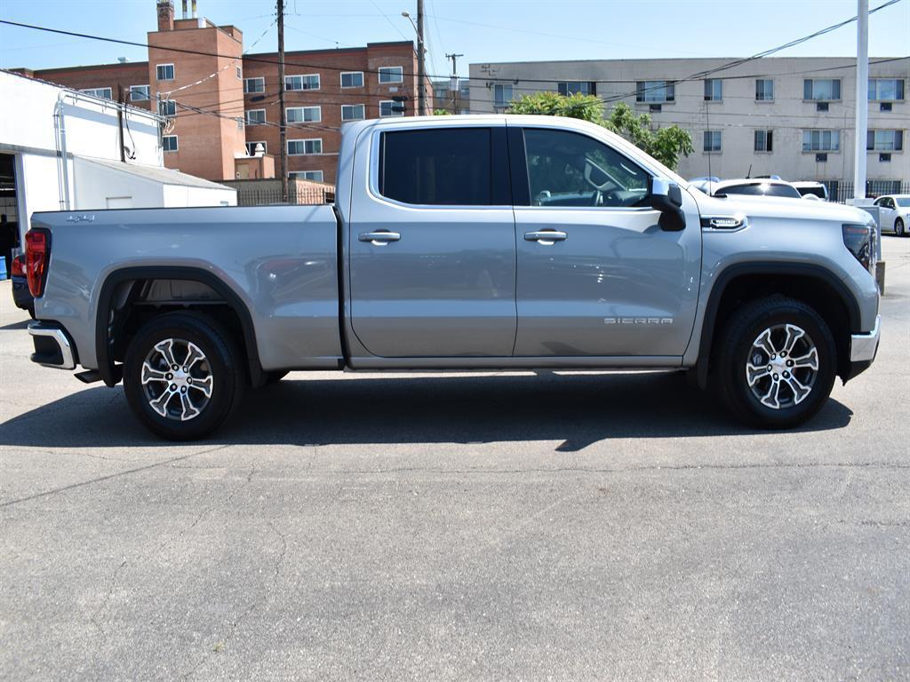 new 2025 GMC Sierra 1500 car, priced at $47,204