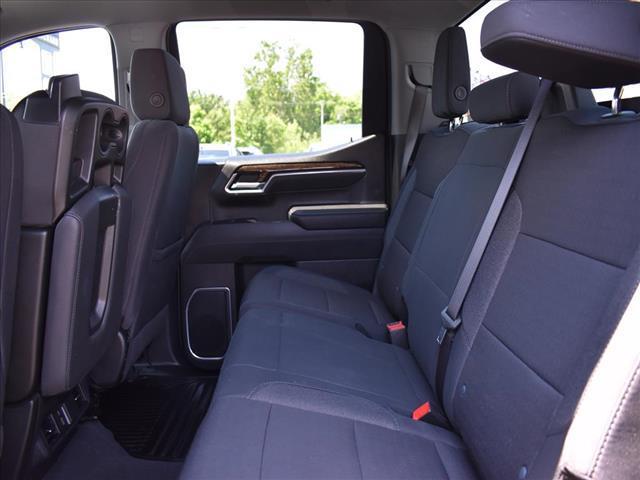 new 2025 GMC Sierra 1500 car, priced at $47,704