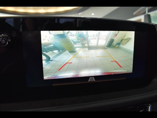 new 2024 Buick Envista car, priced at $27,595