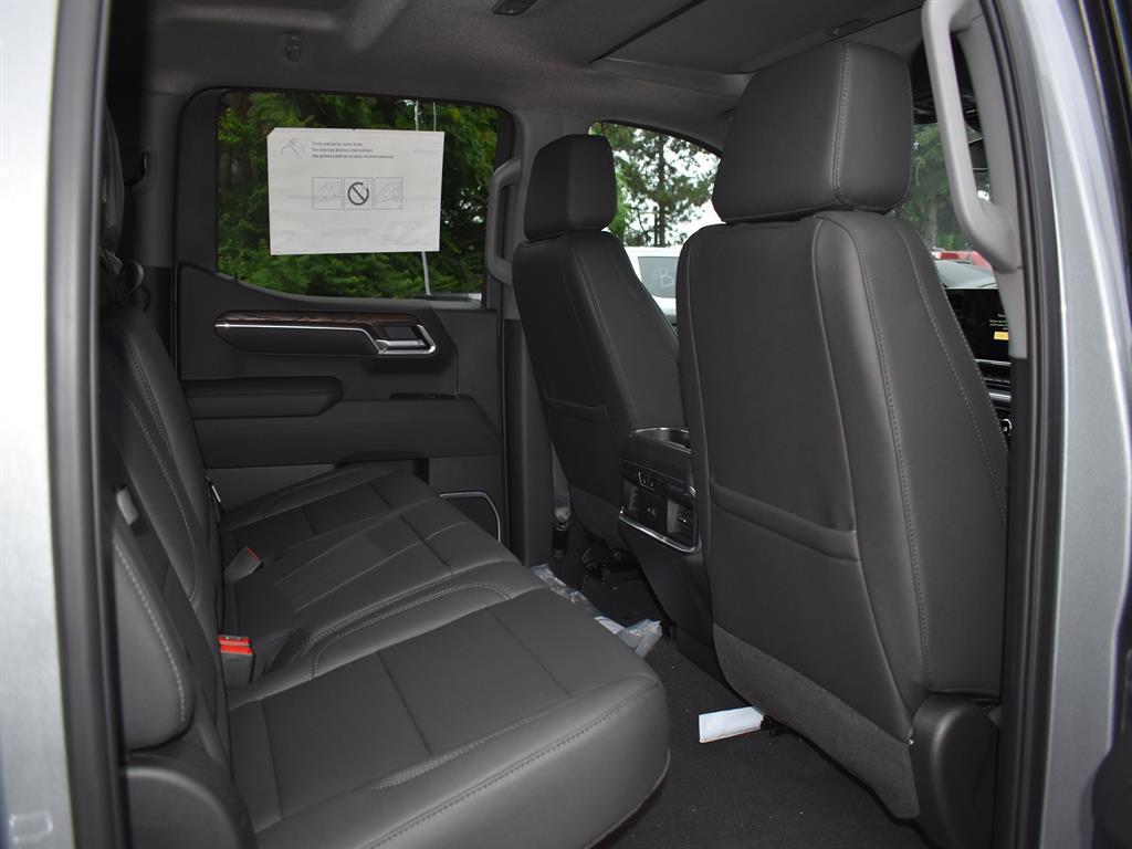 new 2025 GMC Sierra 1500 car, priced at $58,394