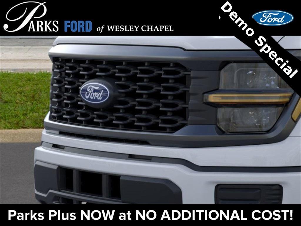 new 2025 Ford F-150 car, priced at $40,883