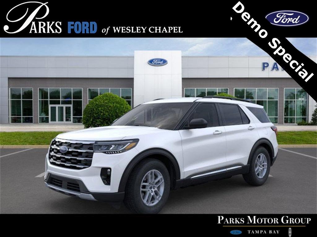 new 2025 Ford Explorer car, priced at $39,364