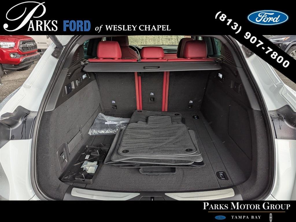 used 2023 Maserati Grecale car, priced at $49,059