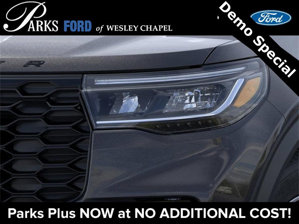 new 2025 Ford Explorer car, priced at $40,732