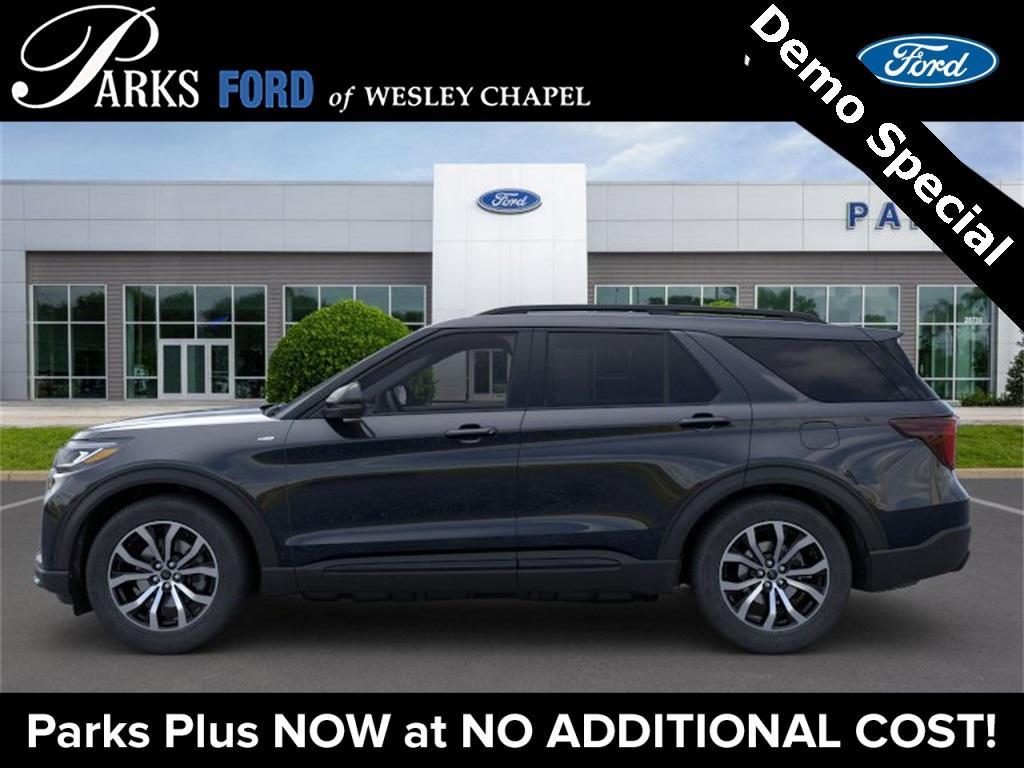 new 2025 Ford Explorer car, priced at $40,732