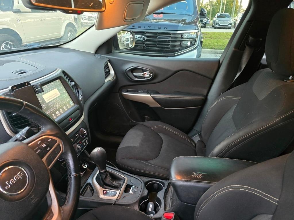 used 2017 Jeep Cherokee car, priced at $8,502