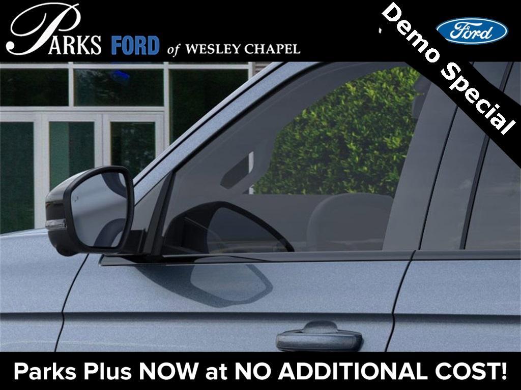 new 2025 Ford Expedition car, priced at $78,350