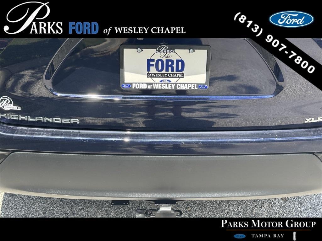 used 2022 Toyota Highlander Hybrid car, priced at $41,611