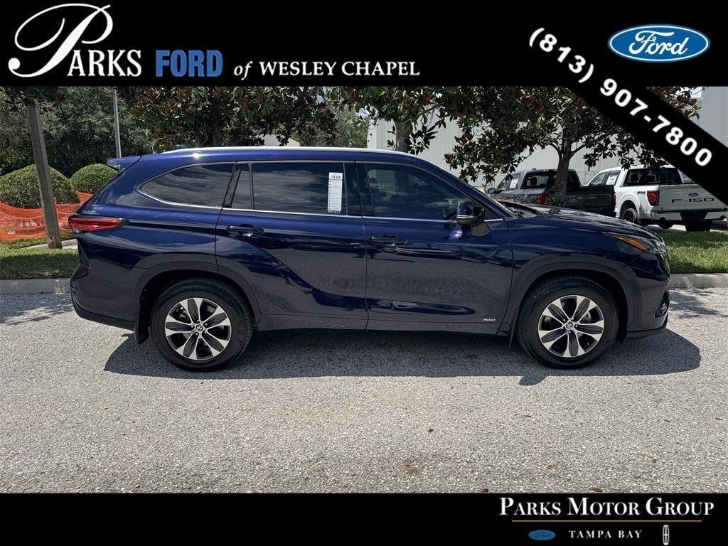 used 2022 Toyota Highlander Hybrid car, priced at $41,611