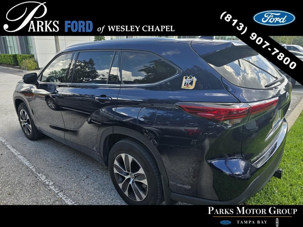 used 2022 Toyota Highlander Hybrid car, priced at $44,103