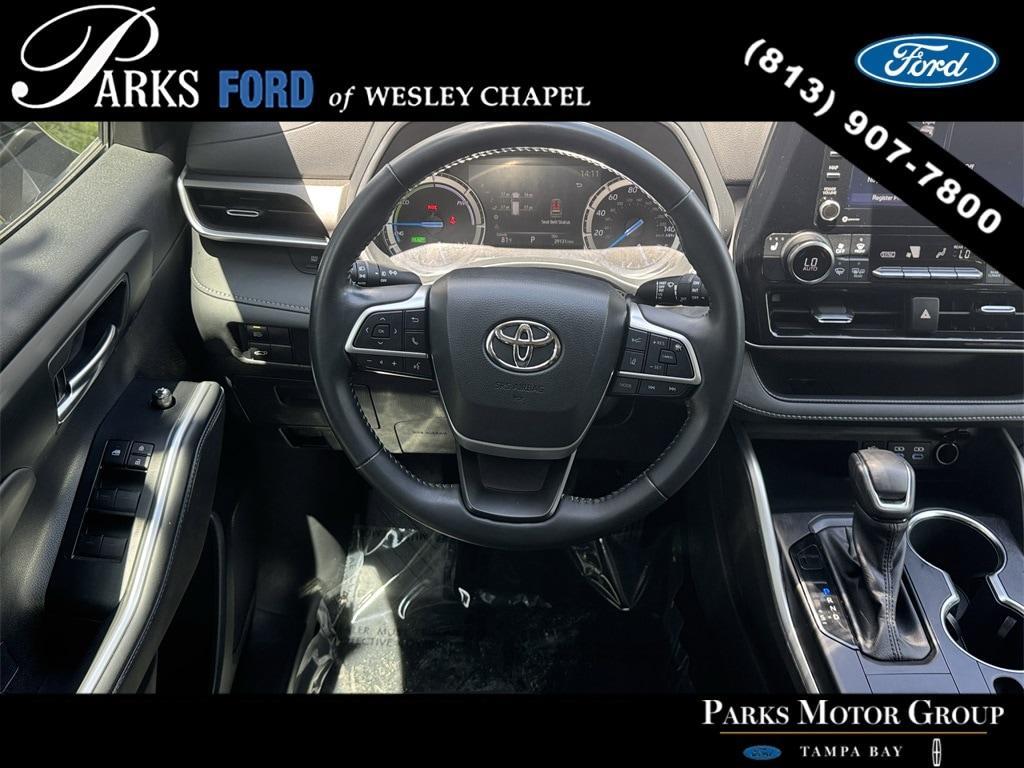 used 2022 Toyota Highlander Hybrid car, priced at $41,611