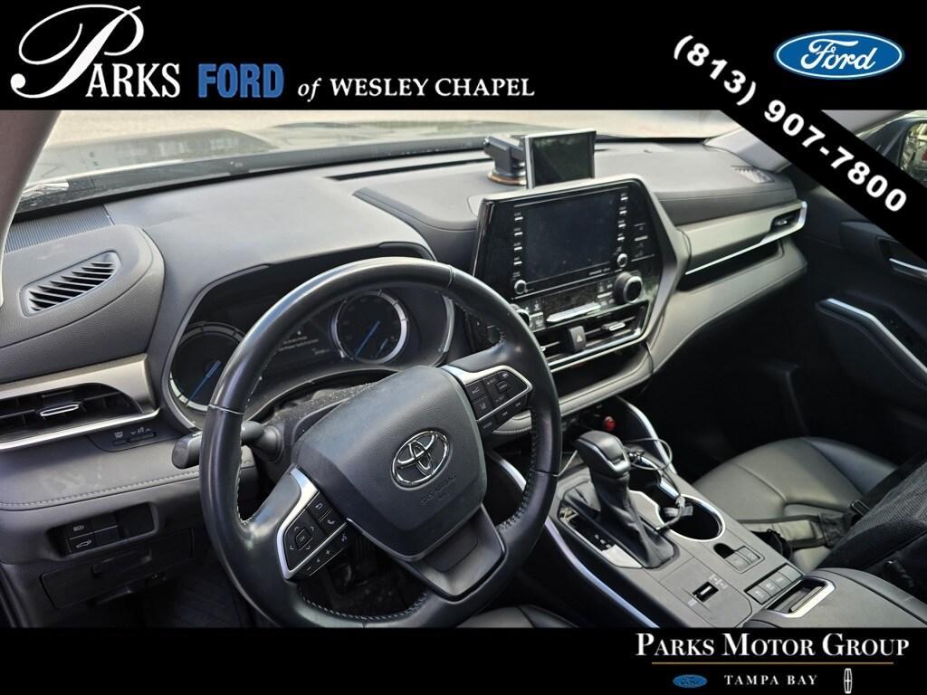 used 2022 Toyota Highlander Hybrid car, priced at $44,103