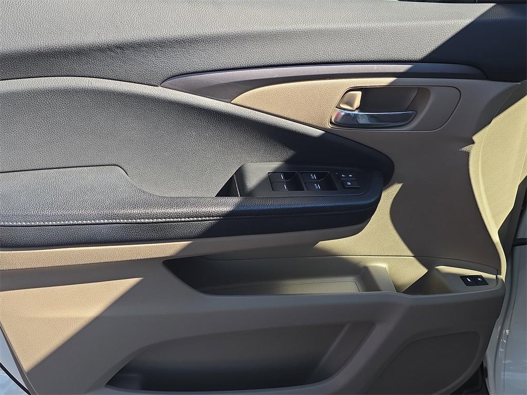 used 2016 Honda Pilot car, priced at $11,972