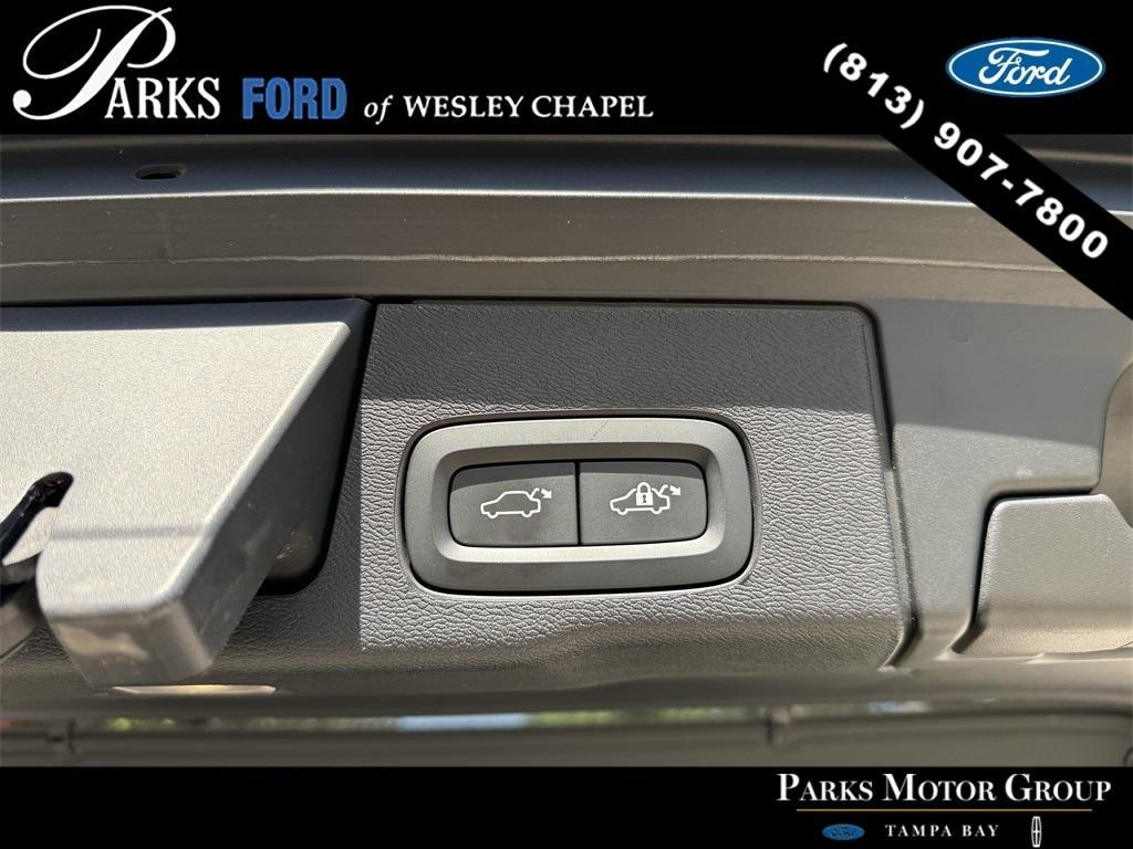 used 2021 Volvo XC60 car, priced at $32,224