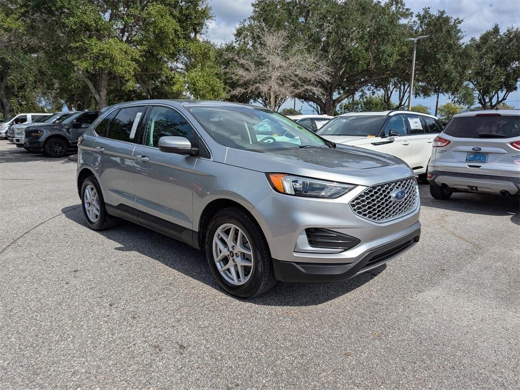 used 2024 Ford Edge car, priced at $25,569