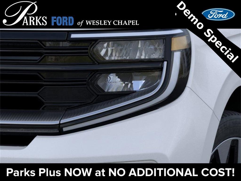 new 2025 Ford Expedition car, priced at $75,345