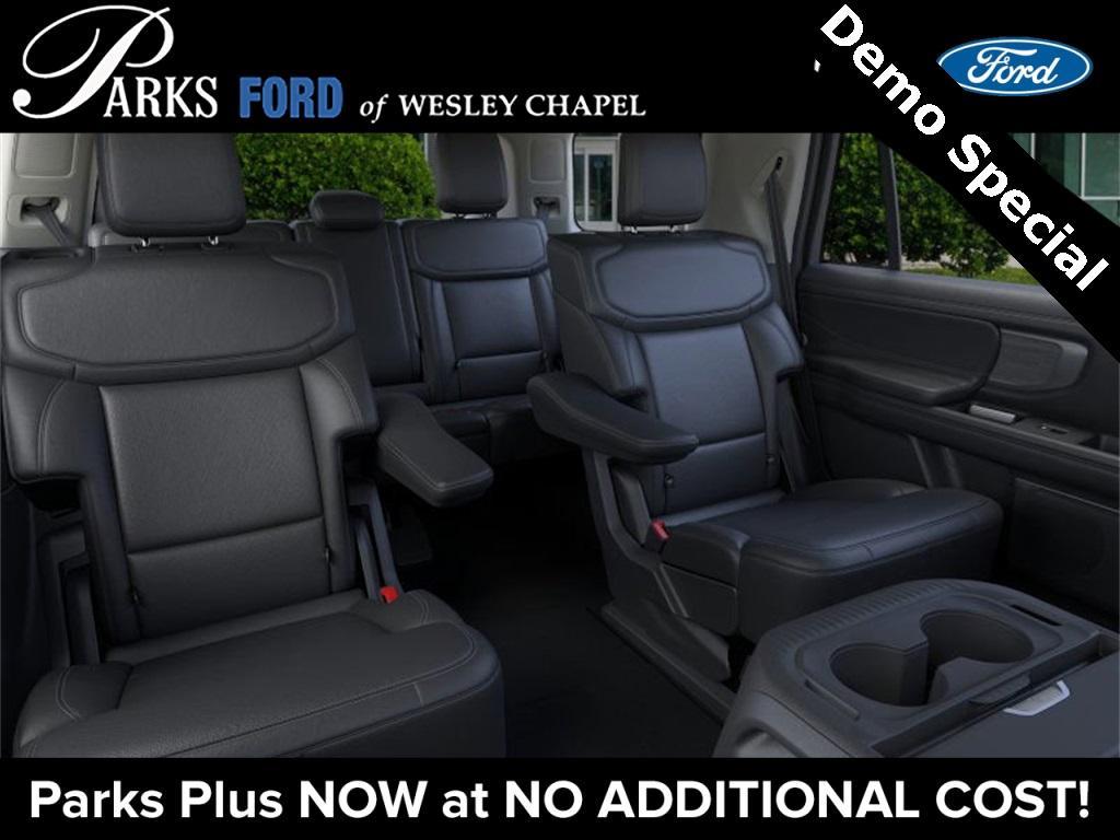 new 2025 Ford Expedition car, priced at $75,345