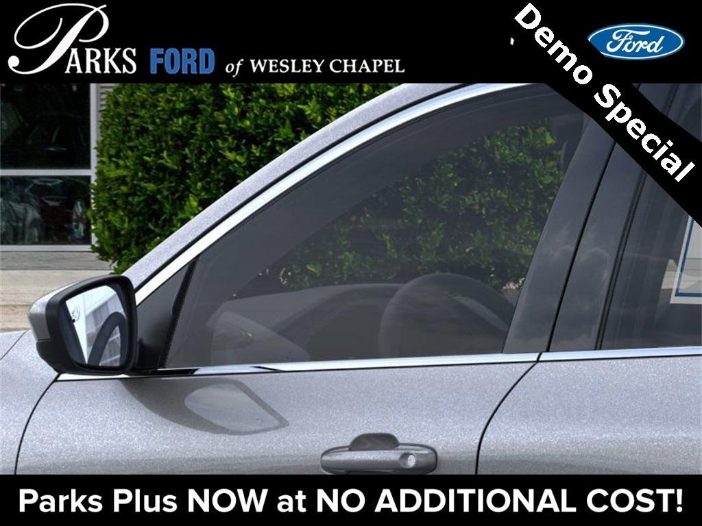 new 2025 Ford Escape car, priced at $31,092