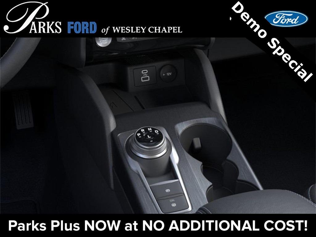 new 2025 Ford Escape car, priced at $31,092