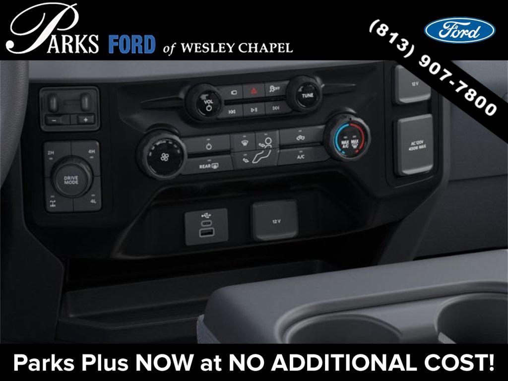 new 2025 Ford F-250 car, priced at $60,560