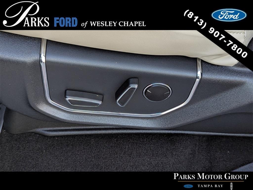 used 2022 Ford Expedition Max car, priced at $60,406