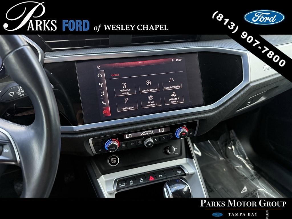 used 2021 Toyota Highlander car, priced at $31,453